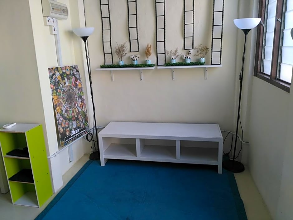 Vloft Backpackers Hostel by ZUZU