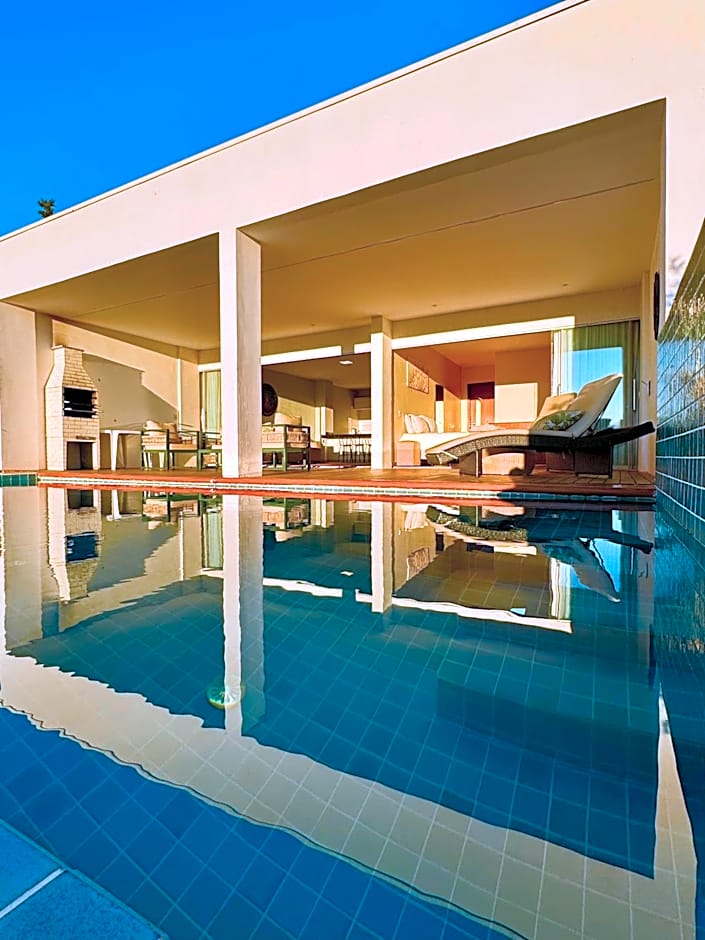 Casa Hari Veadeiros - piscina, ar condicionado e vista maravilhosa!