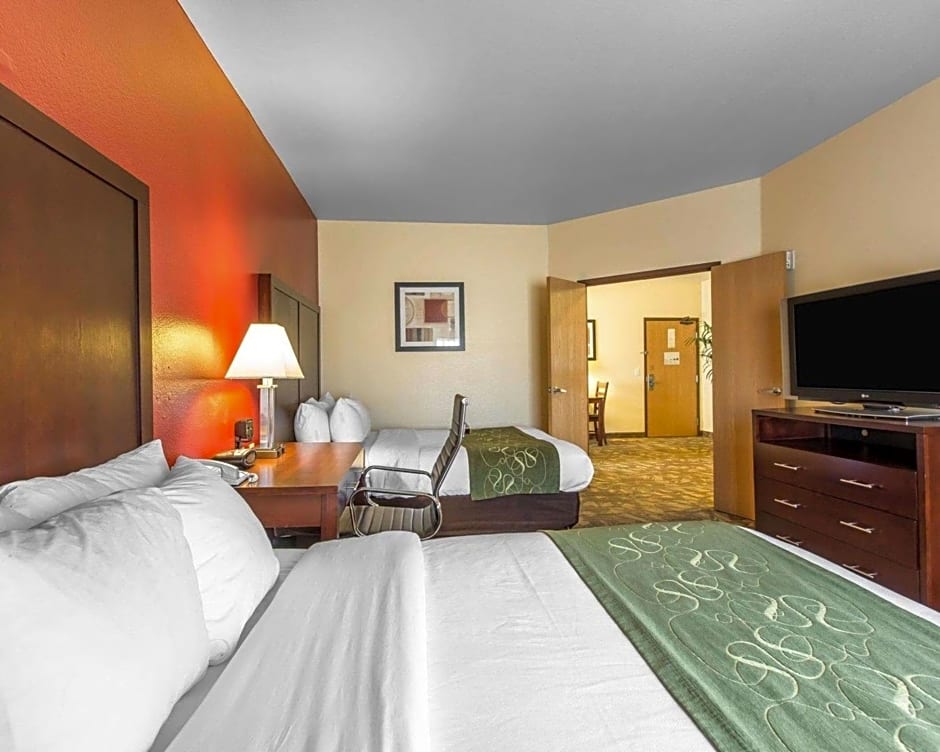 Comfort Suites Palm Desert