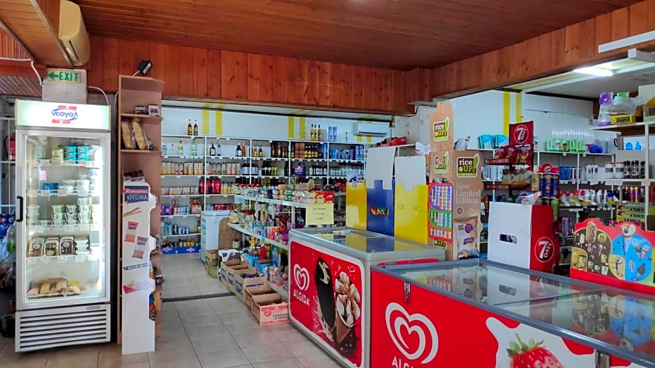 Camping Mitikas and Bungalows