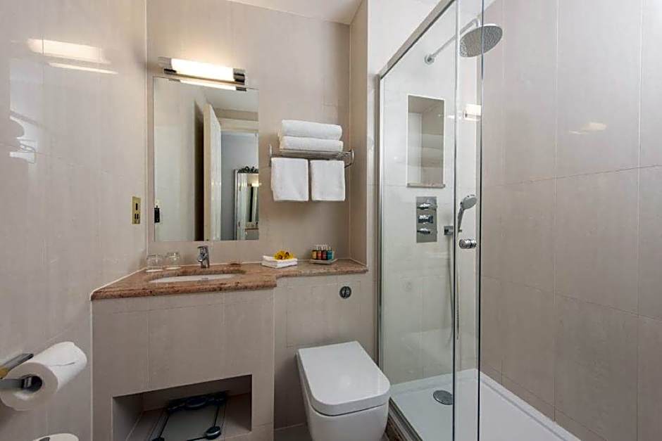 Park International Hotel