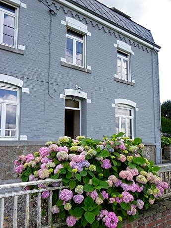 B&B Au Bord De La Source