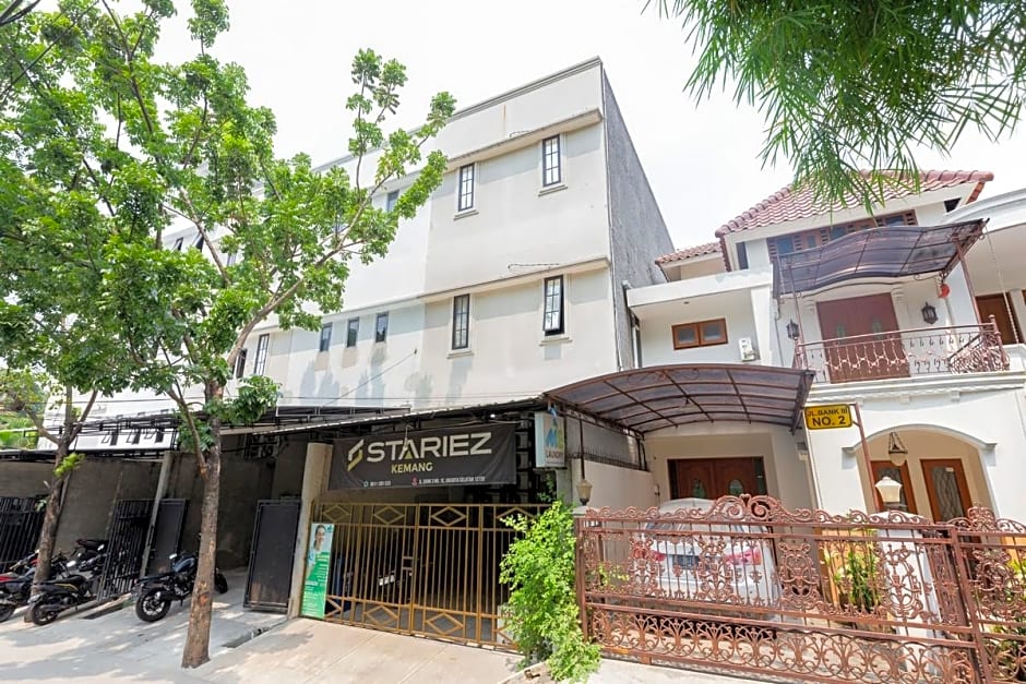 RedDoorz @ Stariez Kemang