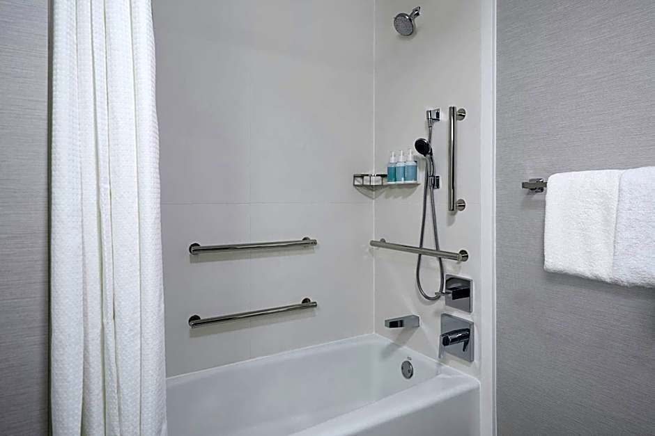 Courtyard by Marriott St. Louis Creve Coeur