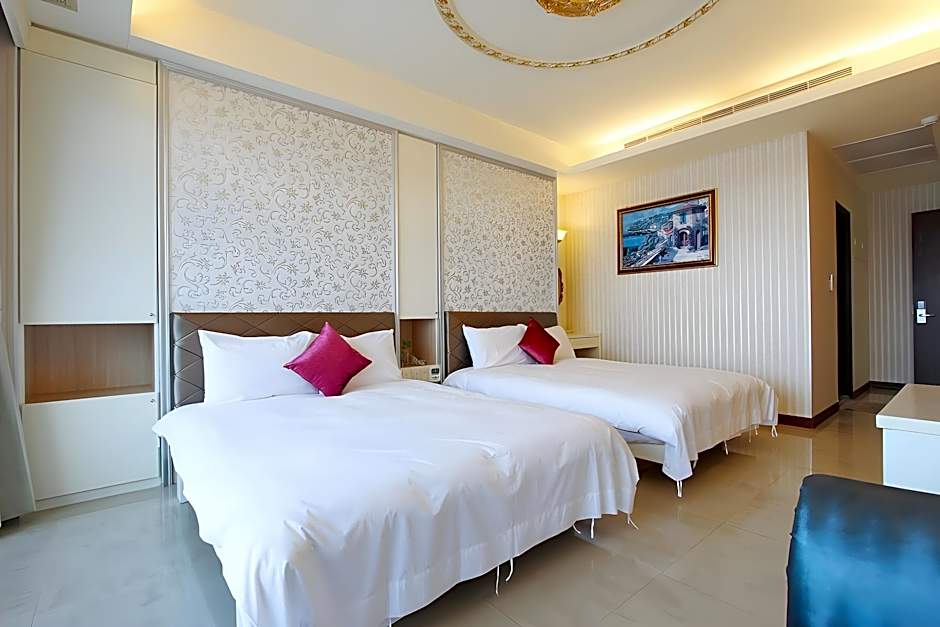 STARRISE LEISURE HOTEL