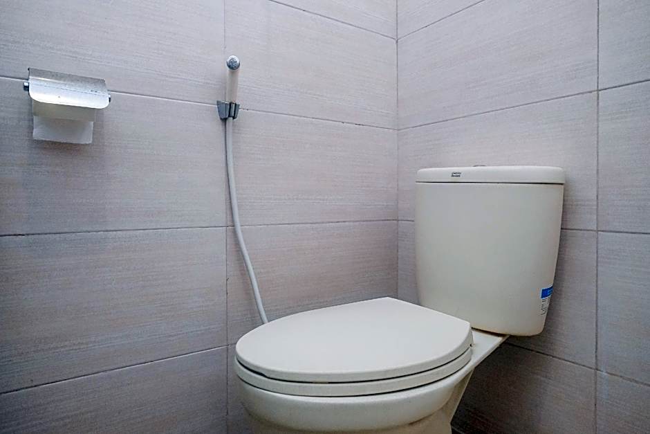 RedDoorz @ Shabrina Homestay Syariah Maguwo