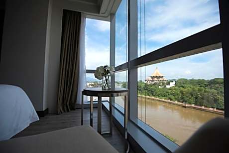 Executive Deluxe - Twin Bed (River View)