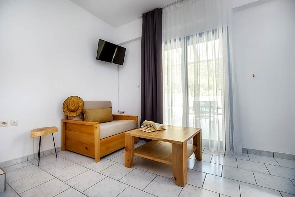 Rodon House Aparthotel