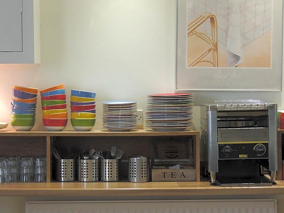 Dolphin Inn - The Lodge