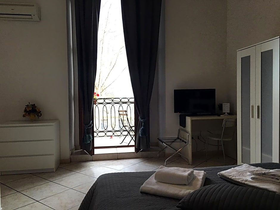 Platamone Rooms