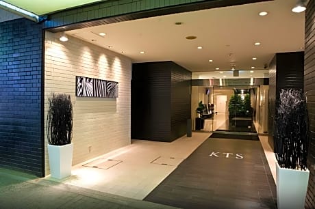 Hamilton Hotel Black