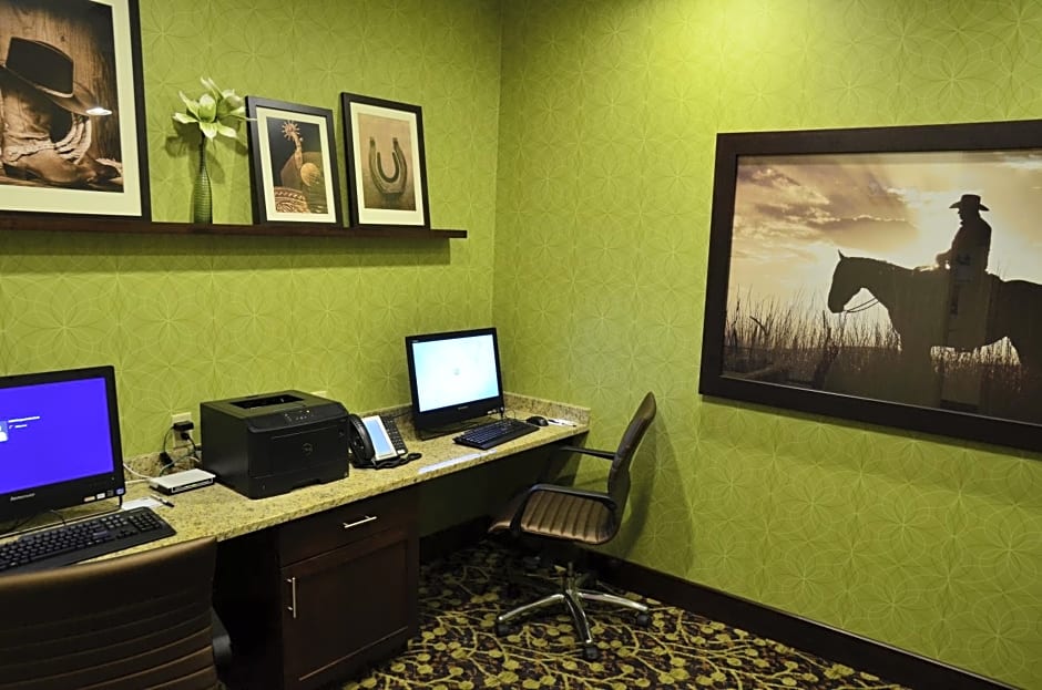 Holiday Inn Express Belgrade-Bozeman Area, an IHG Hotel