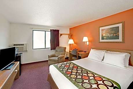 Deluxe Queen Room - Non-Smoking
