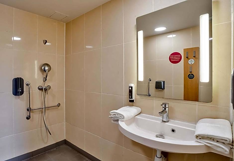 B&B Hôtel SAINT-WITZ