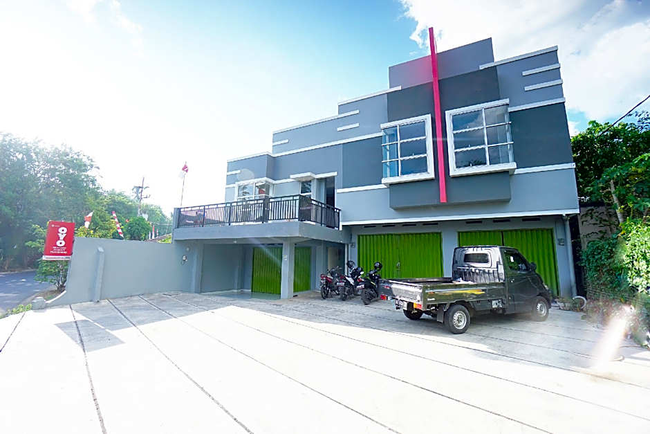 OYO 1064 Manado Airport Homestay