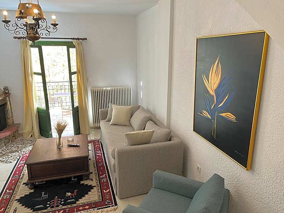 Muntenia Inn Apartments and Suites