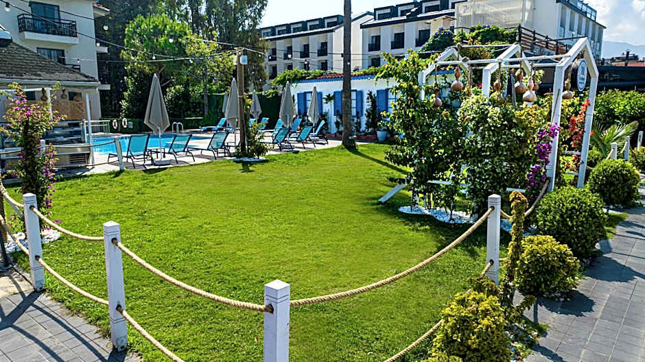 Uras Beach Hotel