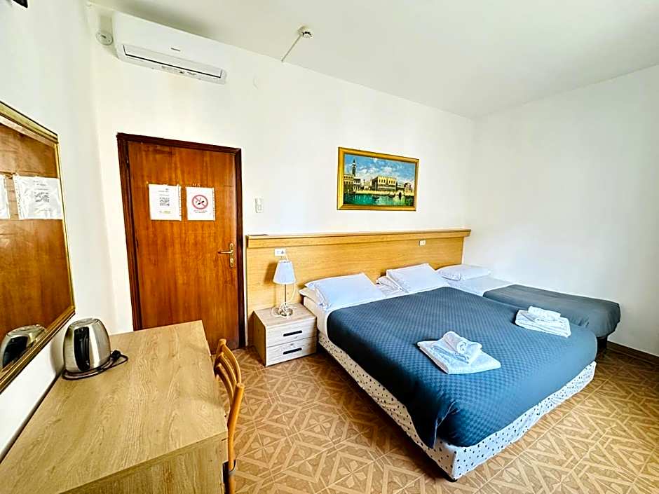 HOTEL TiTO