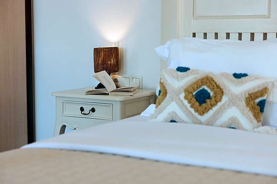 Anemomilos Beach hotel