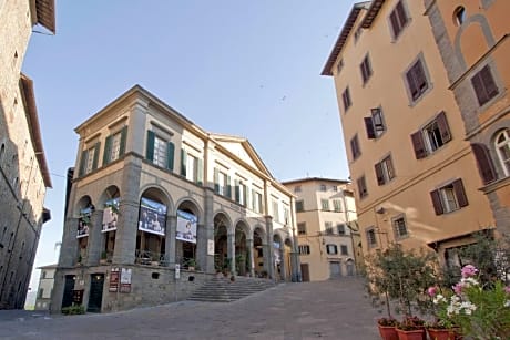 Cortona Suite
