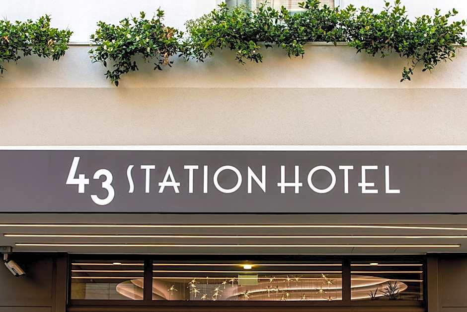 43 Station Hotel