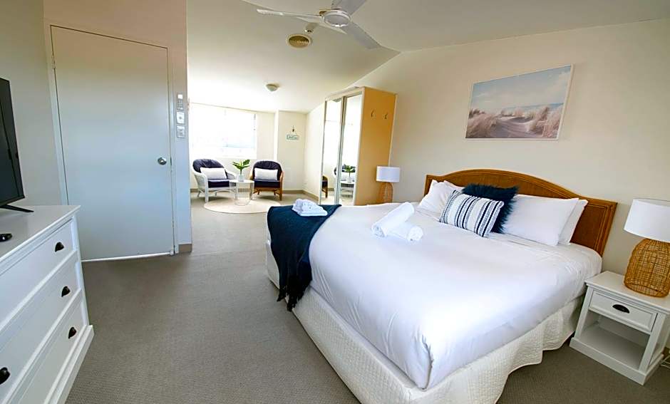 Nelson Bay Breeze Holiday Apartments