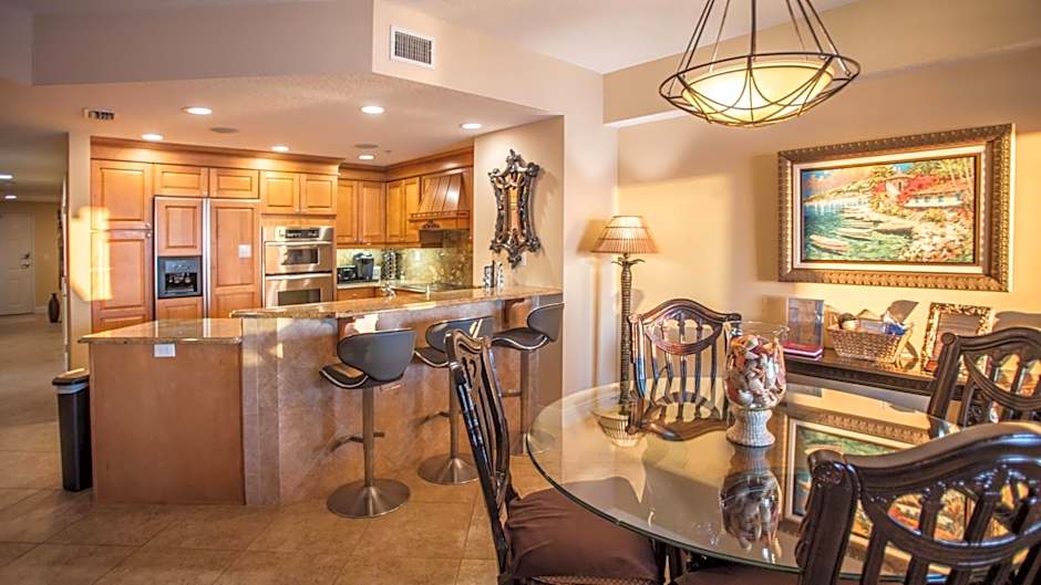 Family Friendly - Direct Oceanfront Sanibel 303