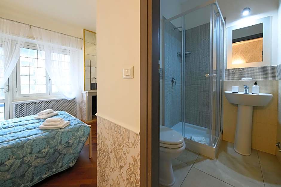 Aurelio Deluxe Rooms