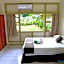 Huon Gulf Hotel