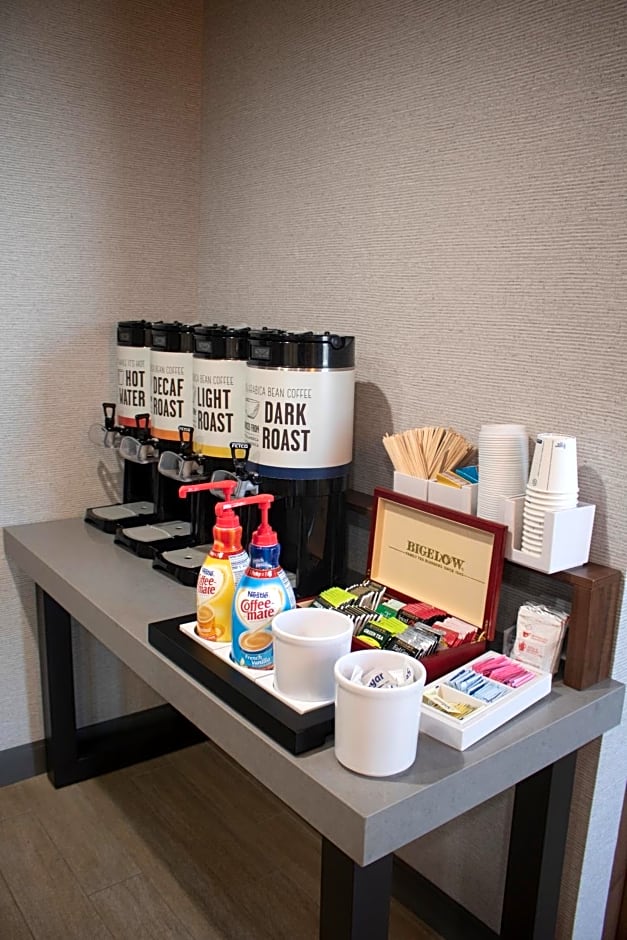 Hampton Inn & Suites Portland West