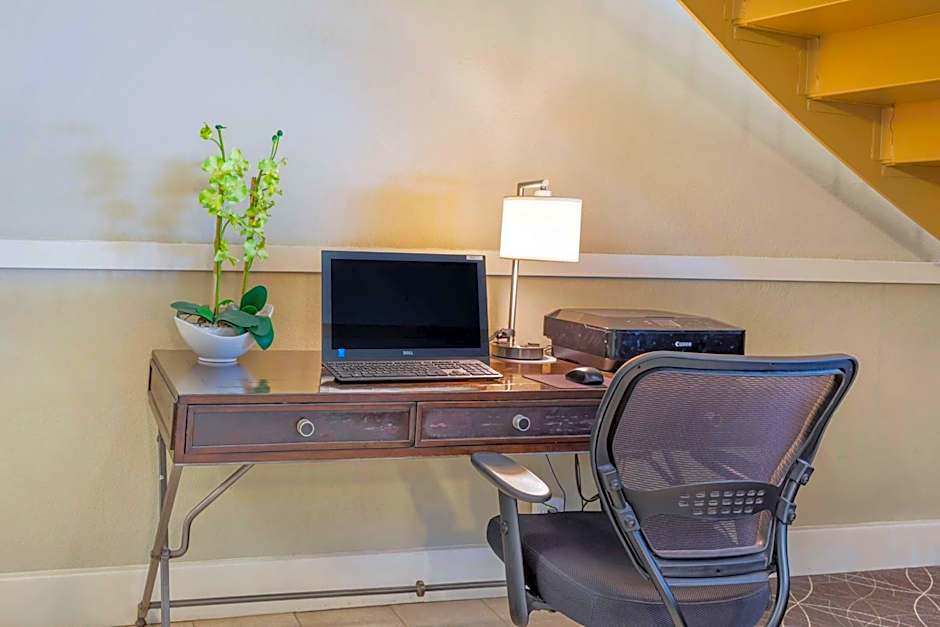 Best Western Hendersonville Inn