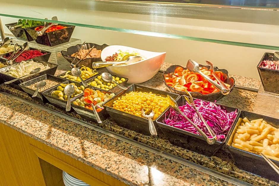 Caprice Isabel Aparthotel