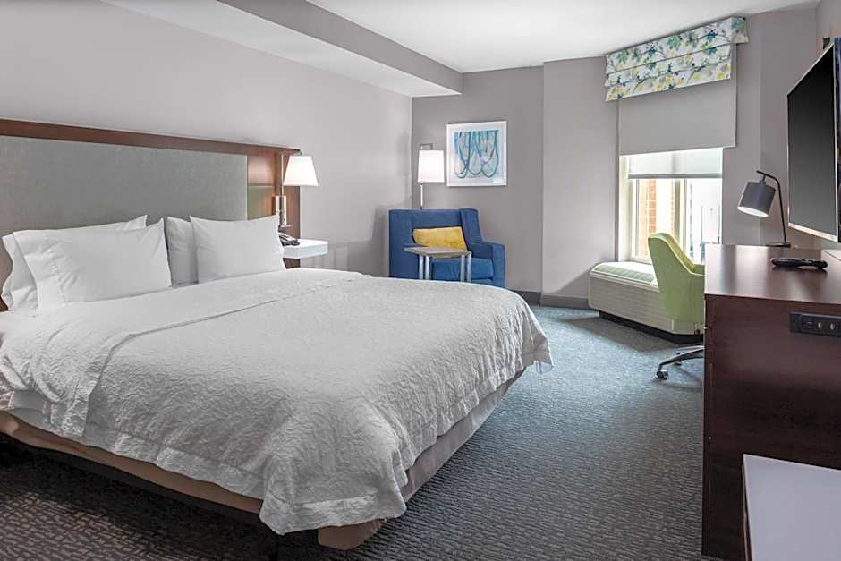 Hampton Inn By Hilton & Suites Arlington Crystal City DCA