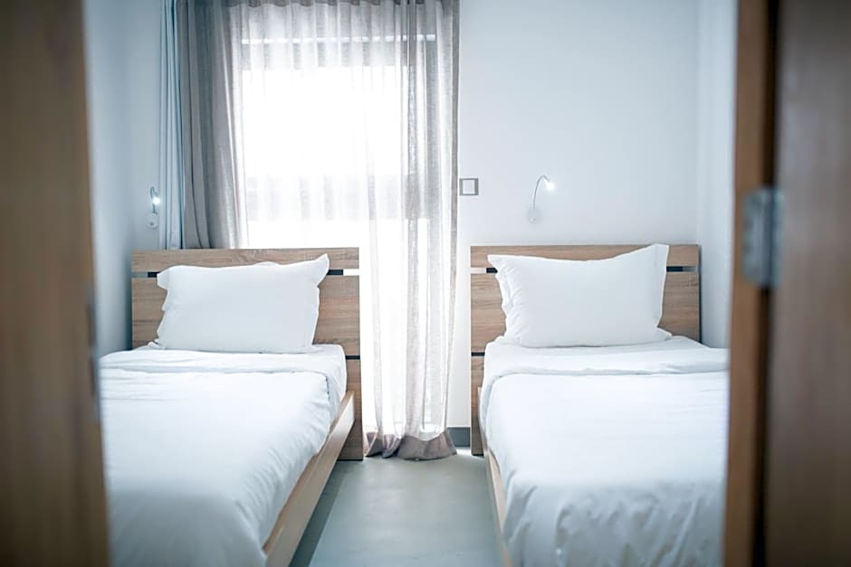 Toparadis Guest House