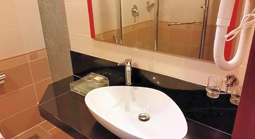 MB Hotel