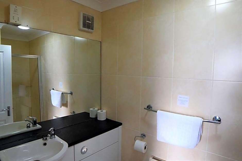 Dovedale Hotel and Restaurant