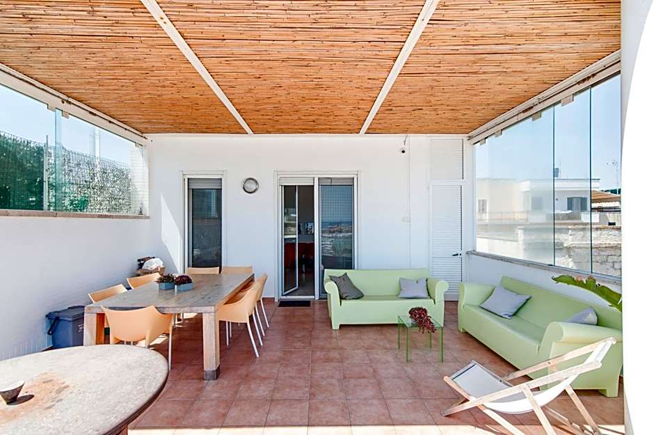 THE VIEW B&B, terrace & more