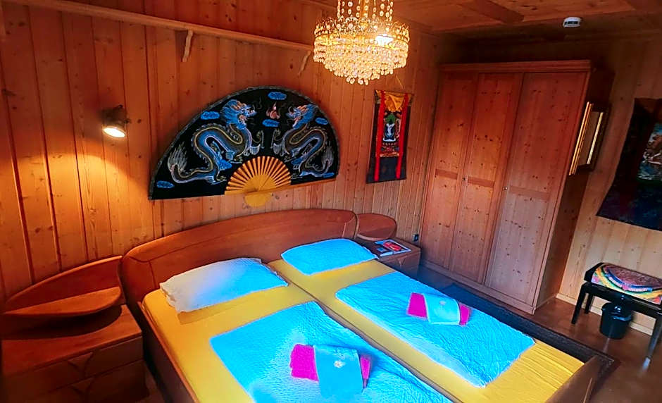 Seminarhaus Arya Maitreya