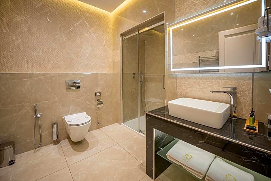 Golden Key Boutique Hotel