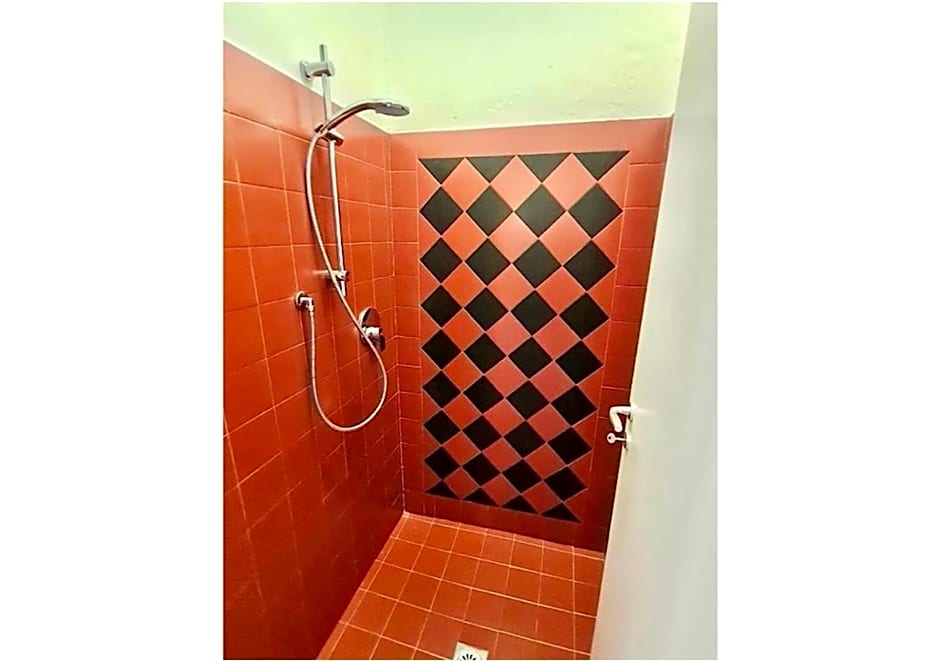 BRIBANO HOSTEL & bike sharing-workers and tourists hospitality