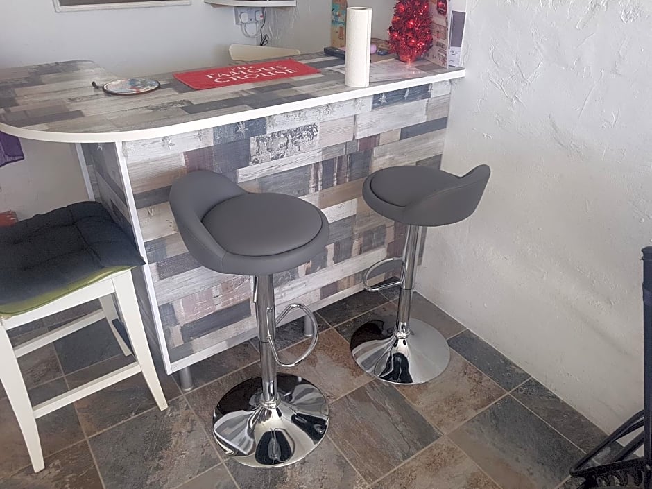 Rickaty Lodge Bed and Breakfast, Airport Hotel, Hotel de aeropuerto, Las Palmas Airport, Gran Canaria Airport, LPA, Spain