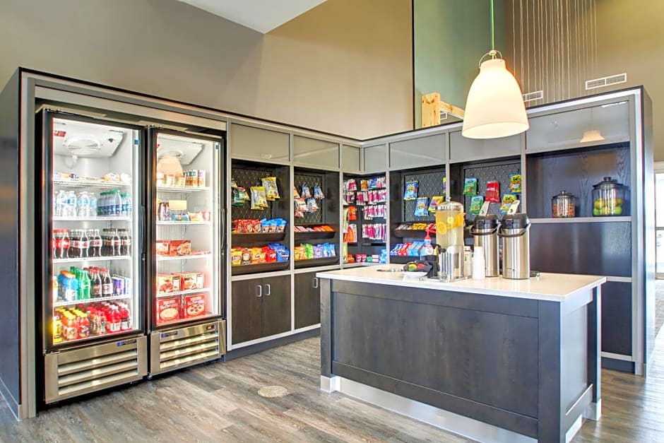 Holiday Inn & Suites Peoria at Grand Prairie, an IHG Hotel