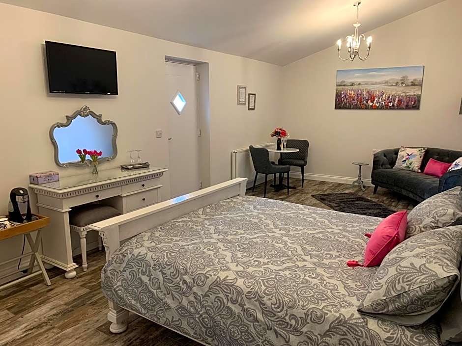 Millbrae Lodges