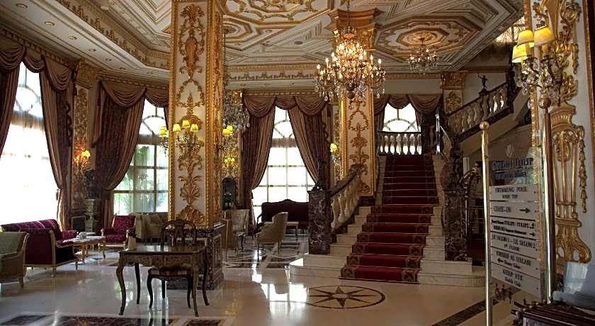 Golden Tulip Serenada Hamra Hotel