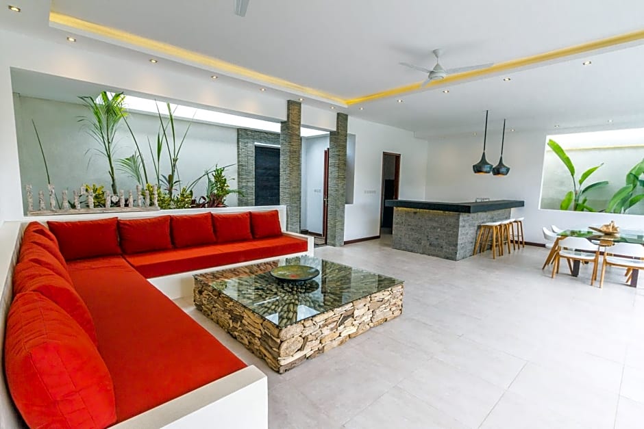 Villa Saha - Elegant 3-Bedroom in Seminyak