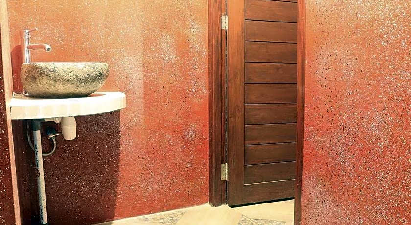 Reynold Artha Guest House RedPartner