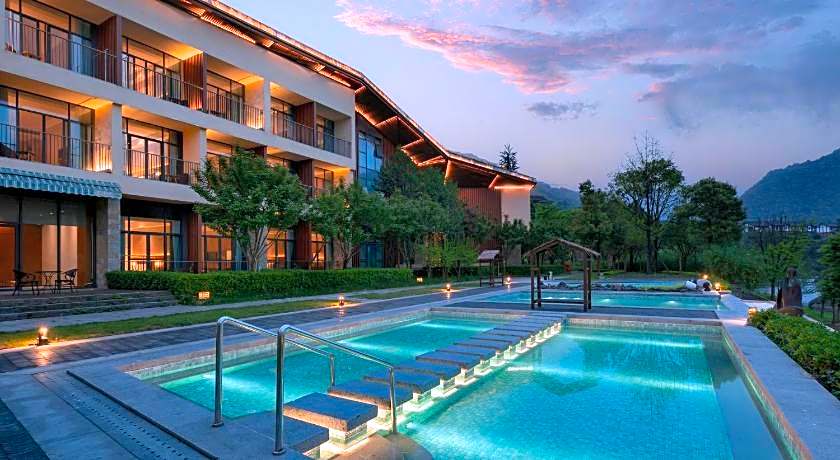 Holiday Inn Express Emei Mountain By IHG