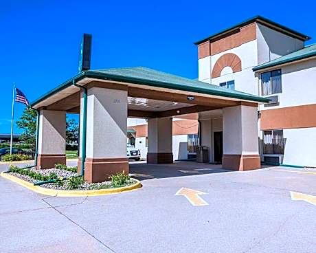 Quality Inn & Suites Altoona