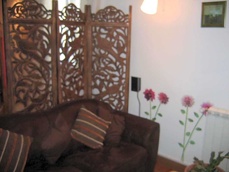 La Maison Jaune