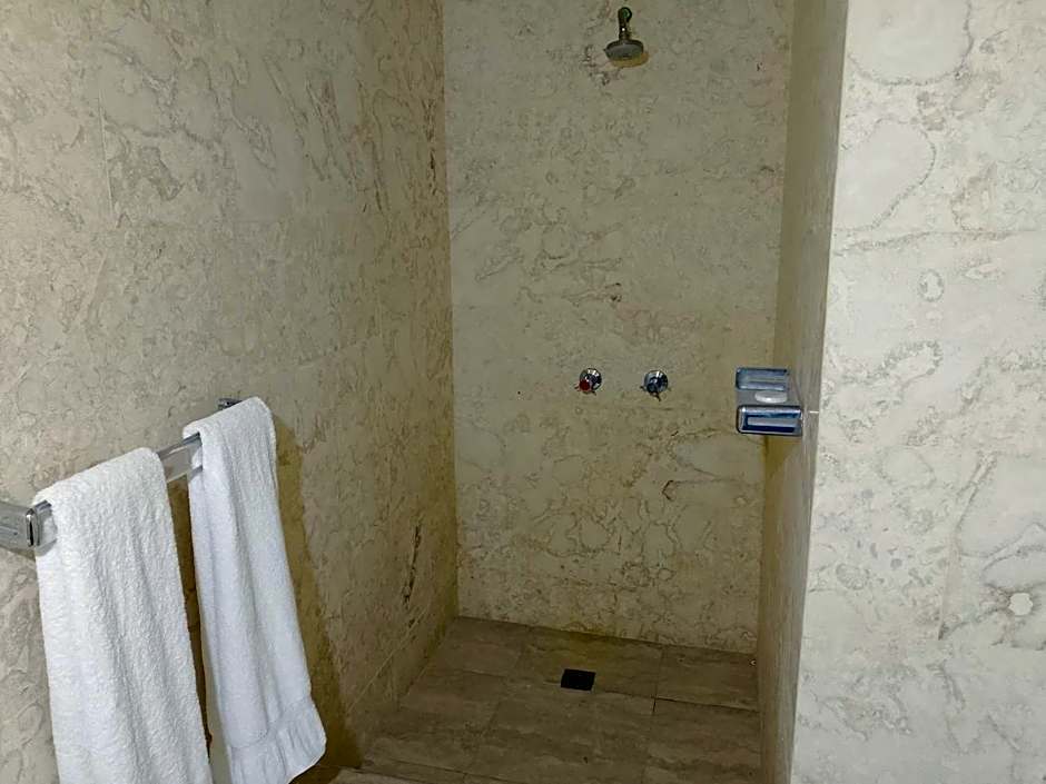 Hotel Garant & Suites
